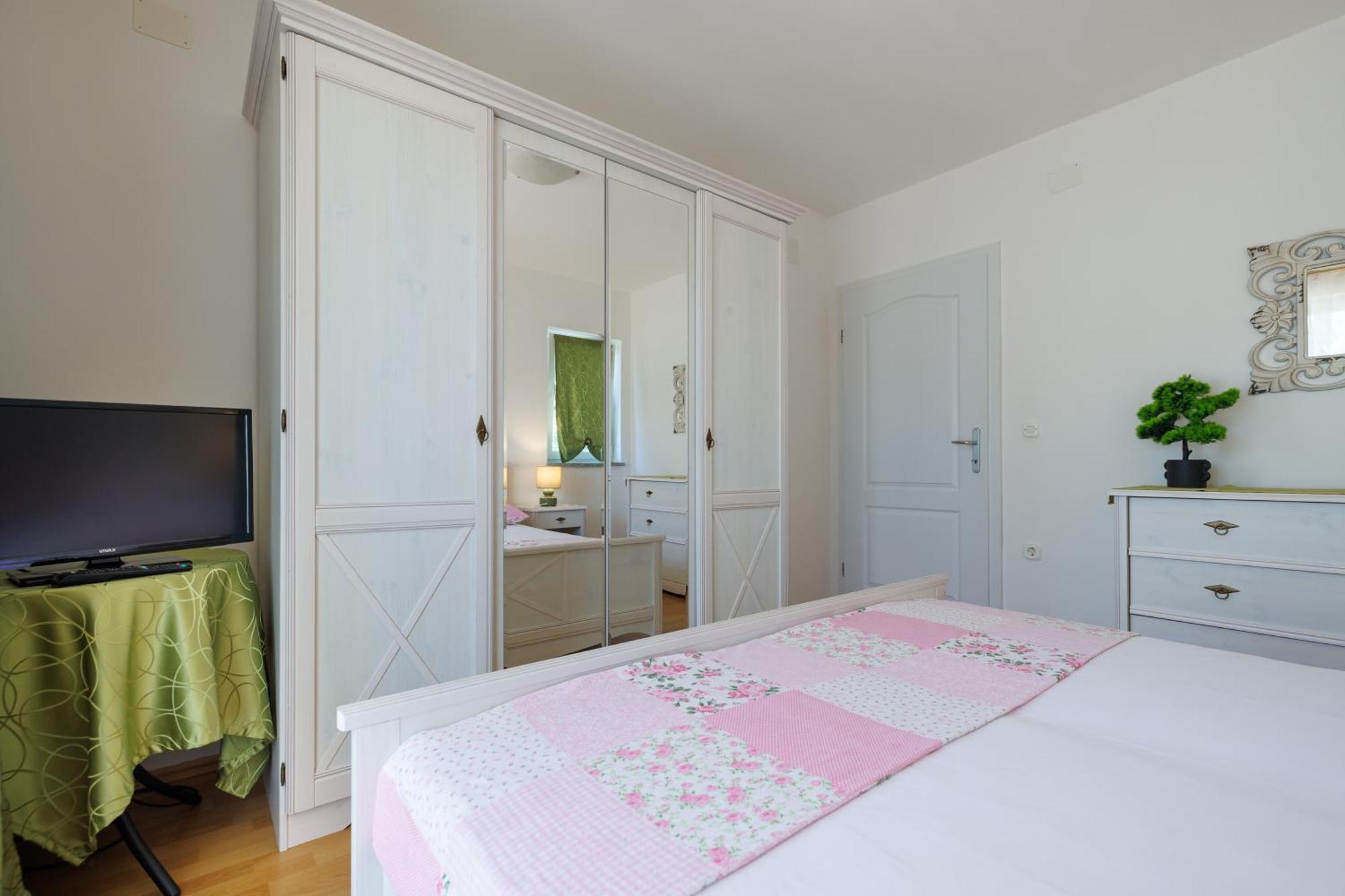 Apartmani Olea Krk Krk Town Exterior photo
